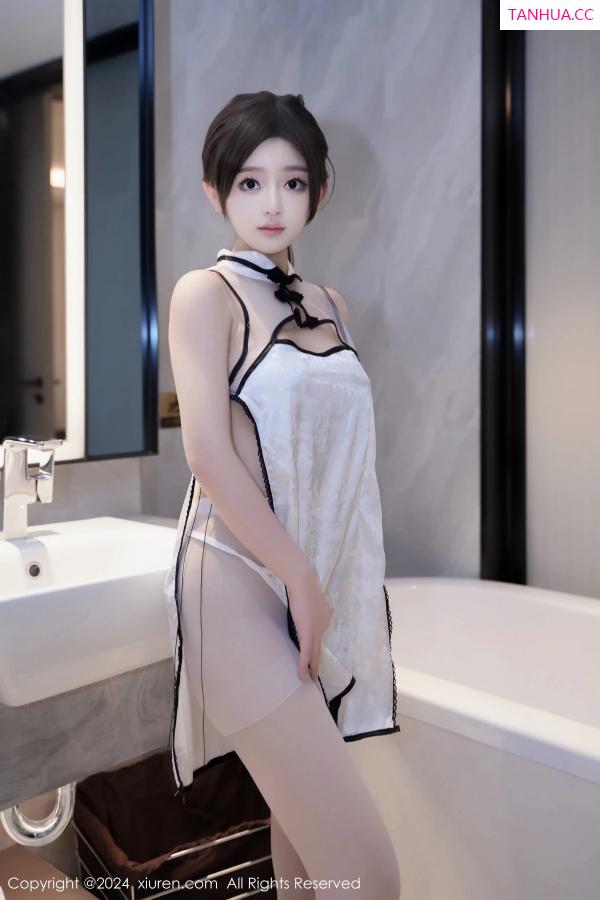   [XiuRen]高清写真图 2024.02.19 No.8104 奶茶味的包子 丝袜美腿第7张图片